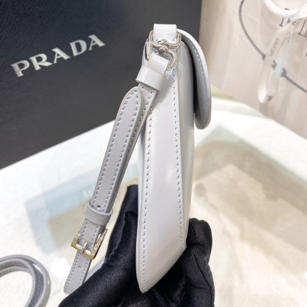 handbags prada 1BH188  zise：17*14.5*7cm