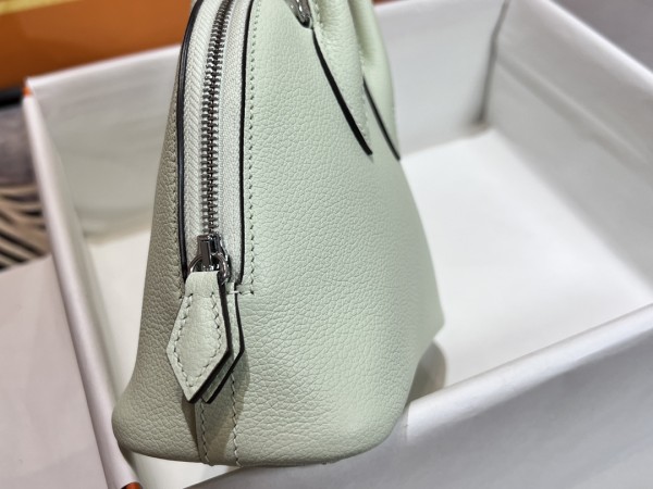  Handbags Hermes Mini bolide size:19*14*8 cm