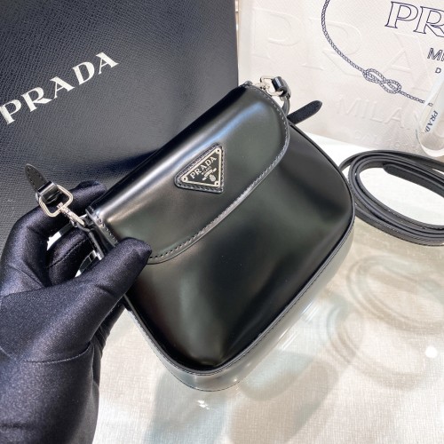 handbags prada 1BH188  zise：17*14.5*7cm