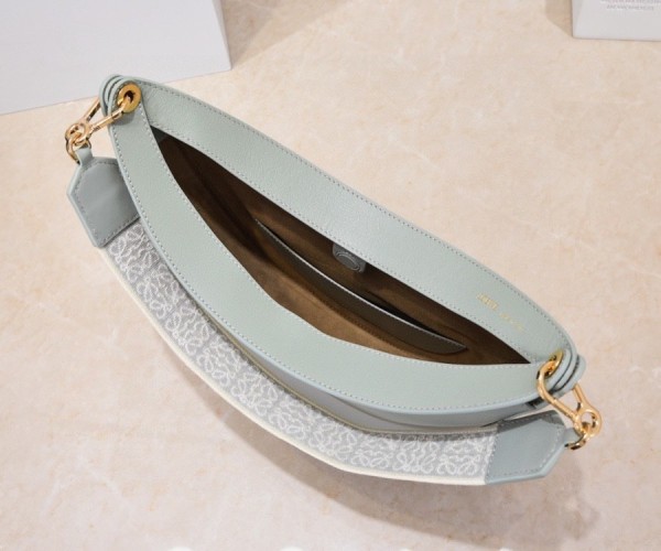 handbags LOEWE 8891# SIZE:29*27*8CM