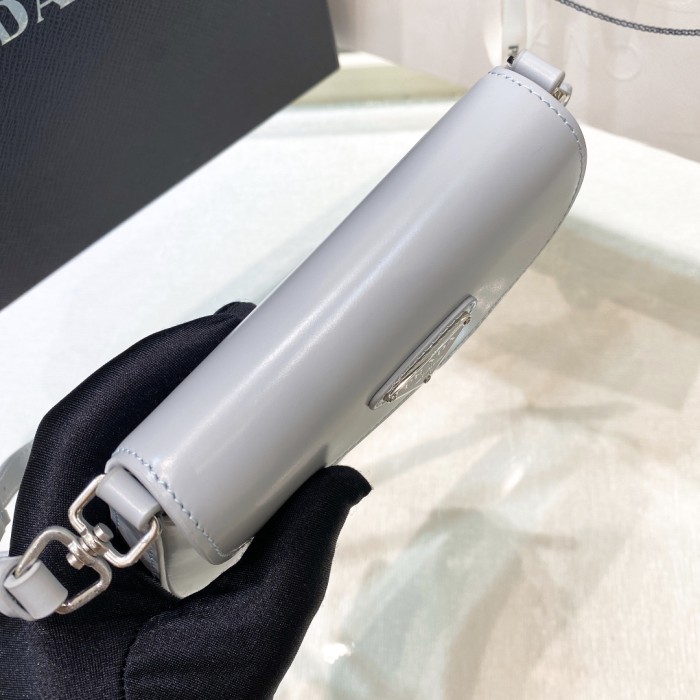 handbags prada 1BH188  zise：17*14.5*7cm