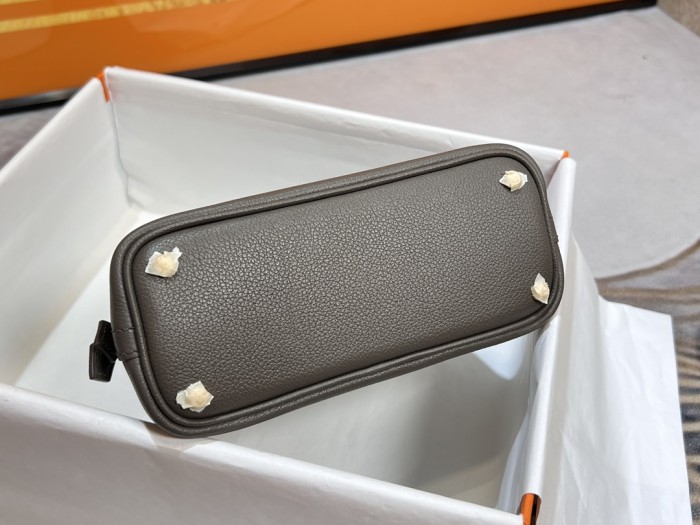  Handbags Hermes Mini bolide size:19*14*8 cm