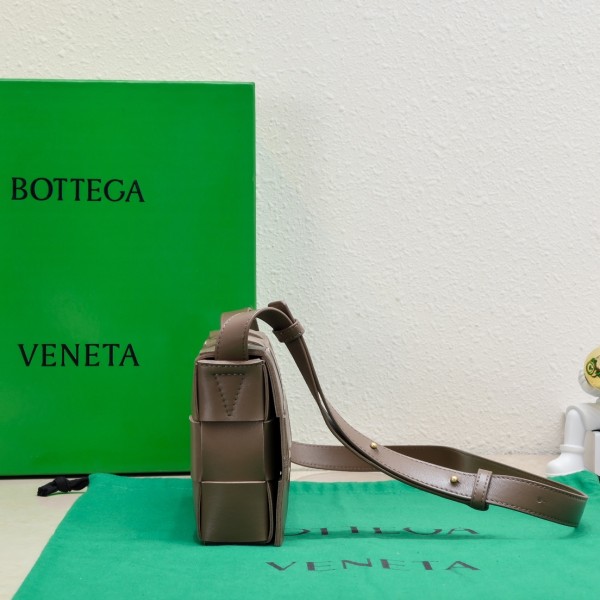 handbags  Bottega Veneta 6687# size:23*15*6cm
