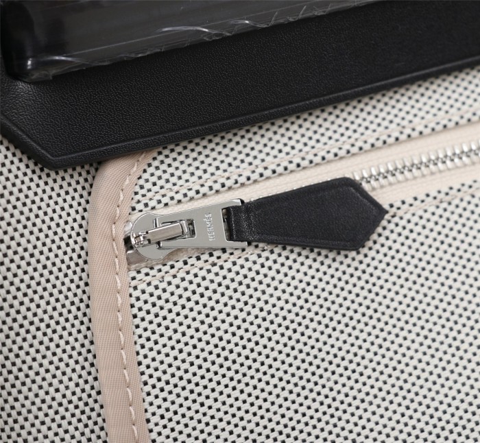  Handbags Hermes Hermès Herdag  size:31 cm