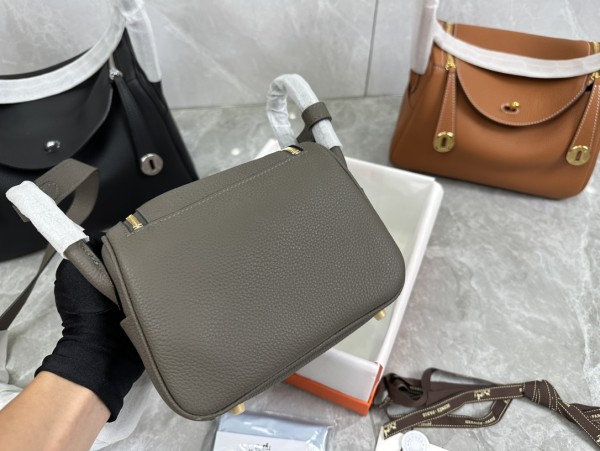 Handbags Hermes Lindy