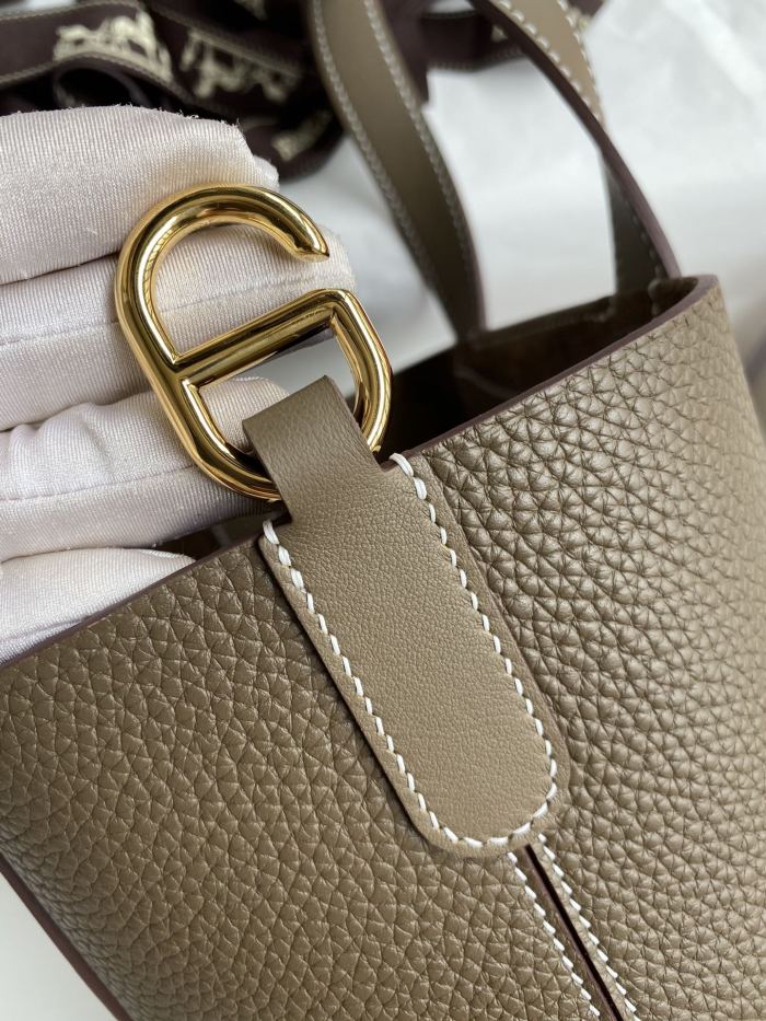  Handbags Hermes Constance  size:18 cm