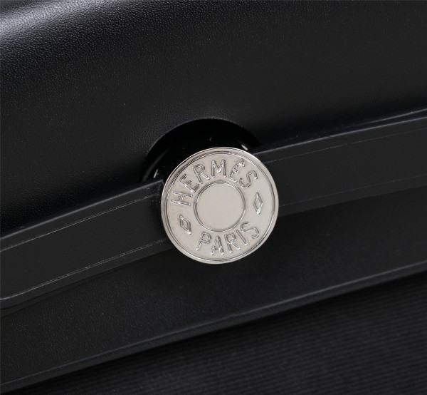 HERMES Herbag Zip Canvas With Hunter Cow Leather Single Bag, Crossbody Handbag 31 Unisex Black H078971CKAA size 31*10*25cm