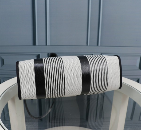  Handbags Hermes Hermès Herdag  size:31cm