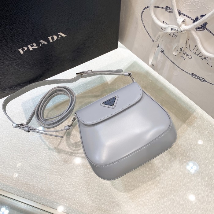 handbags prada 1BH188  zise：17*14.5*7cm