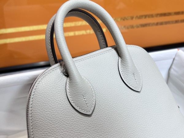  Handbags Hermes Mini bolide size:19*14*8 cm