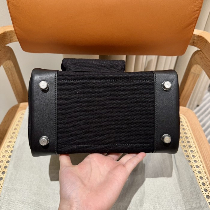  Handbags Hermes Birkin  size :25 x 20 x 13 cm