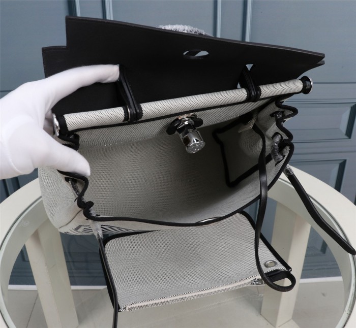  Handbags Hermes Hermès Herdag  size:31cm