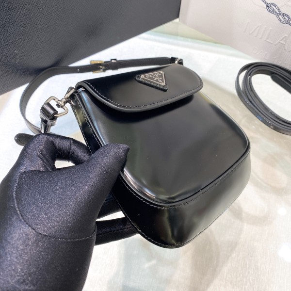 handbags prada 1BH188  zise：17*14.5*7cm