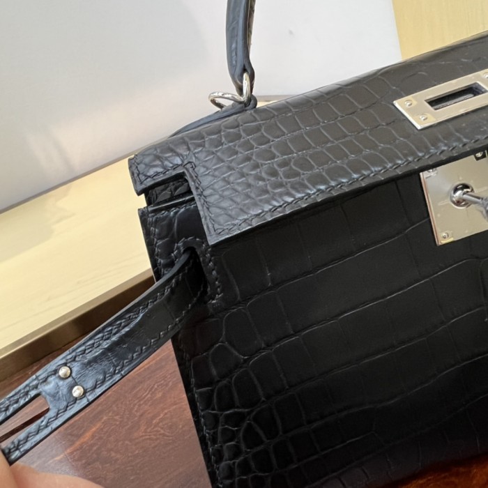  Handbags Hermes KL size:19 cm