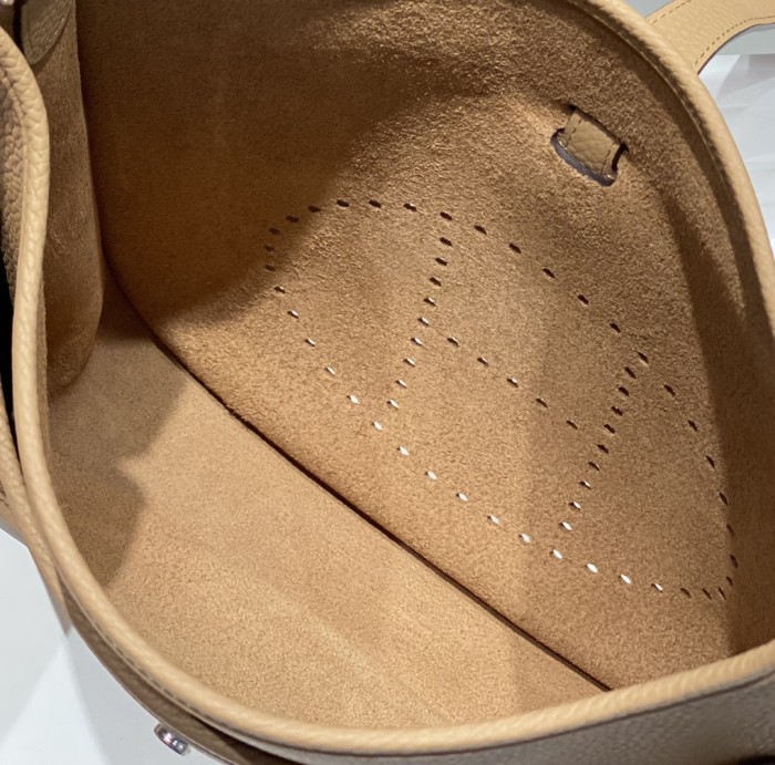  Handbags Hermes 𝑬𝒗𝒆𝒍𝒚𝒏𝒆 size:29cm
