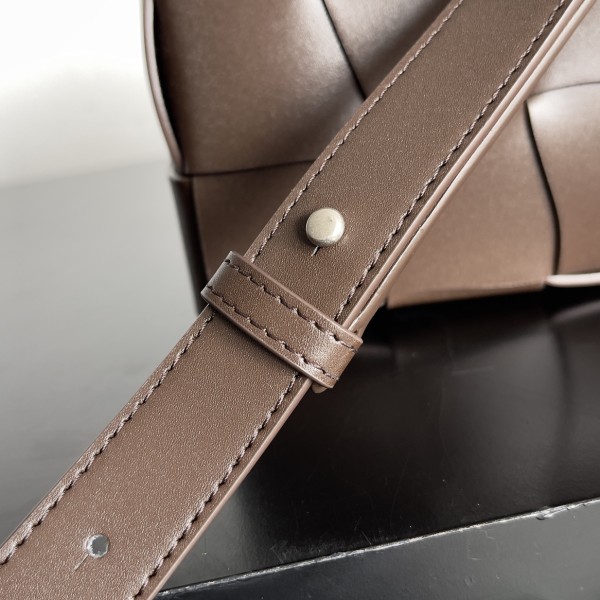 handbags Bottega Veneta 755161 size:23*15*6cm