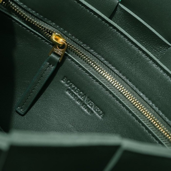 handbags Bottega Veneta 6687# size:23*15*5.5cm6687#