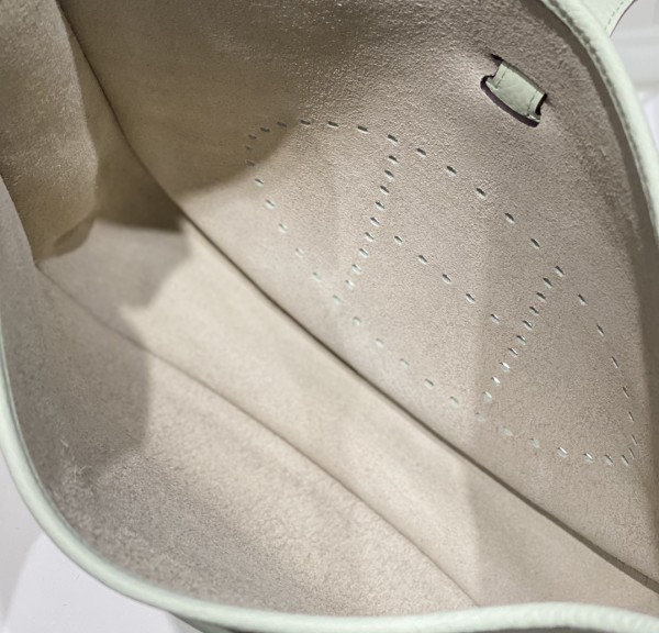  Handbags Hermes 𝑬𝒗𝒆𝒍𝒚𝒏𝒆 size:29 cm