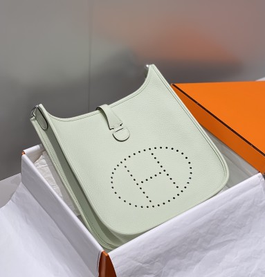  Handbags Hermes 𝑬𝒗𝒆𝒍𝒚𝒏𝒆 size:29 cm