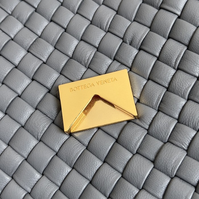 handbags Bottega Veneta 709418 size:26*13*22.5cm