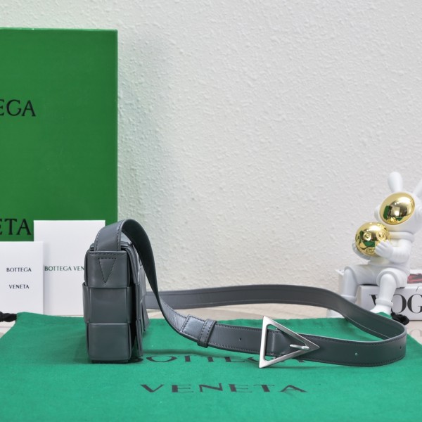 handbags Bottega Veneta 7587# size:17.5*10.5*3cm