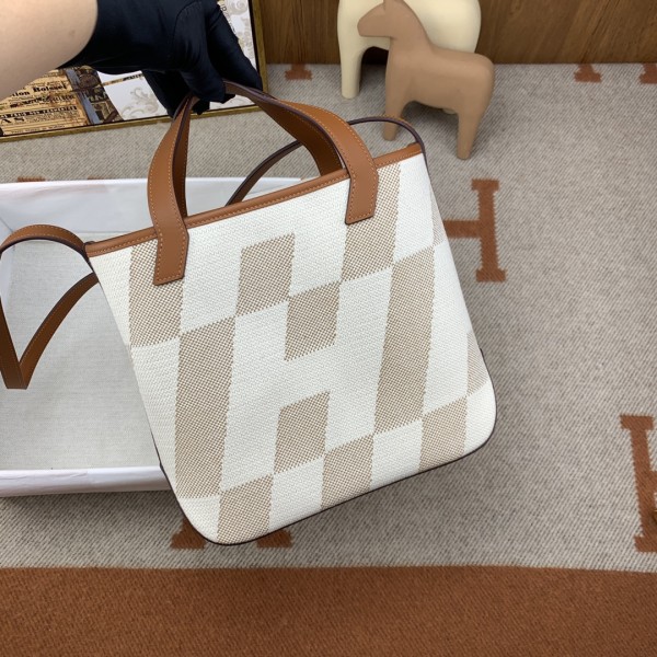  Handbags Hermes Hen biais