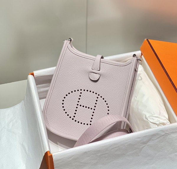  Handbags Hermes 𝗠𝗶𝗻𝗶 𝗘𝘃𝗲𝗹𝘆𝗻𝗲 size:18 cm
