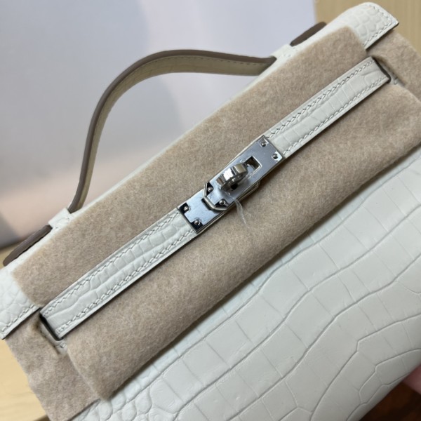  Handbags Hermes KL size:22 cm