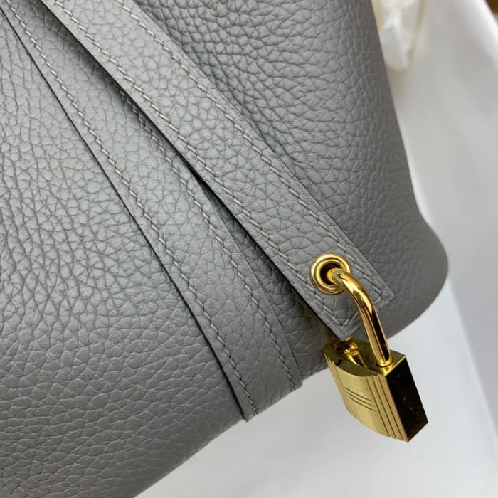  Handbags Hermes Picotin lock size:18 cm