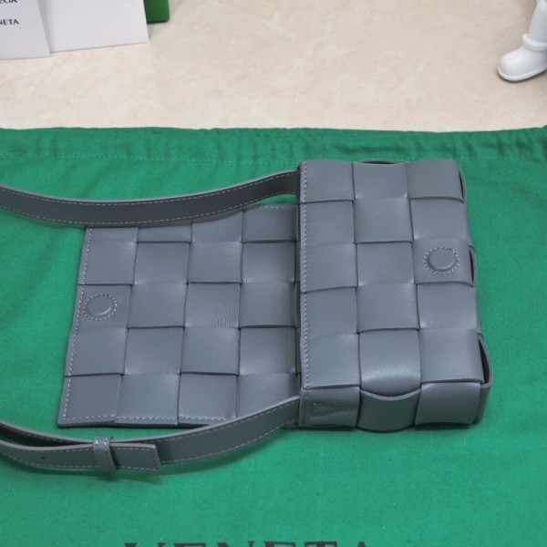 handbags Bottega Veneta 7587 size:19*5.5*12cm