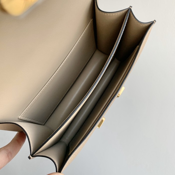  Handbags Hermes Constance  size:19 cm