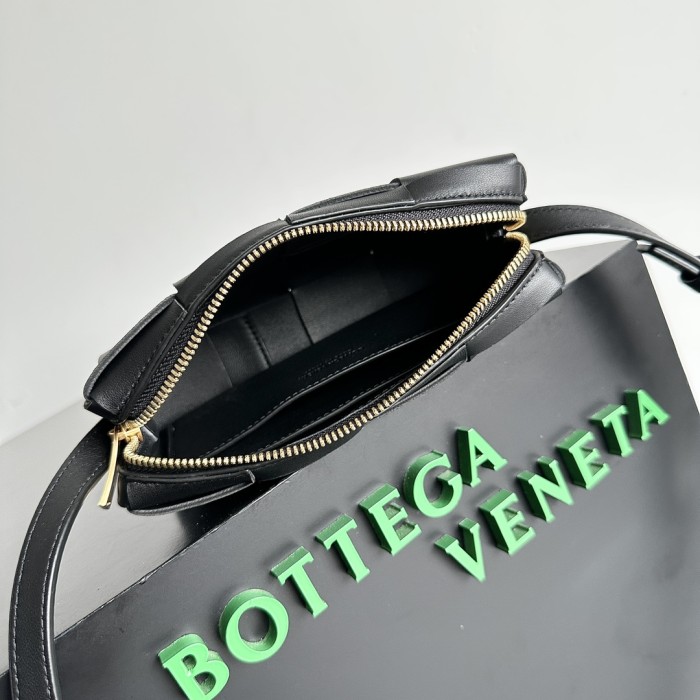 handbags Bottega Veneta 755031 size:18*9*3.5cm
