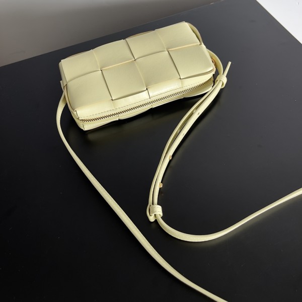 handbags Bottega Veneta 755031 size:18*9*3.5cm