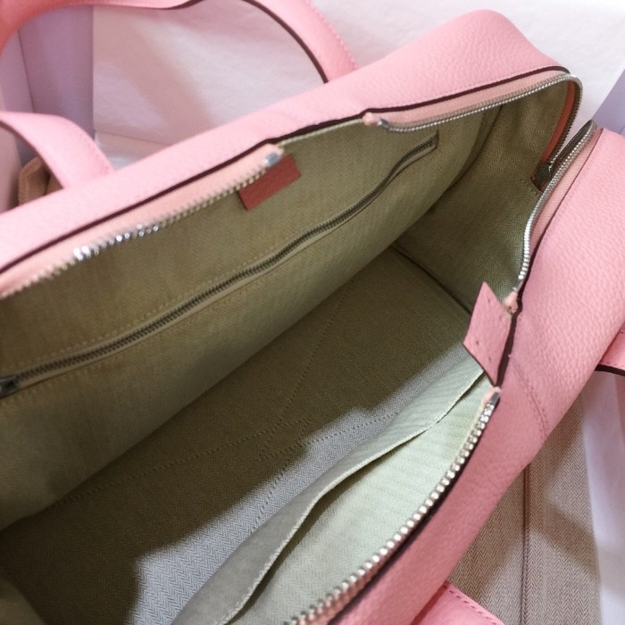  Handbags Hermes H Victoria 