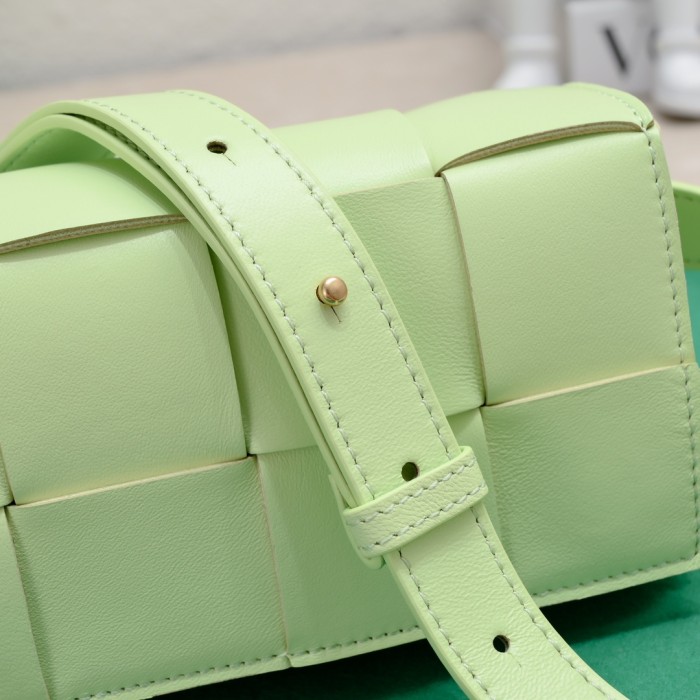 handbags Bottega Veneta 6815# size:17.5*9.5*5cm