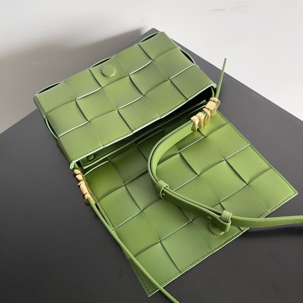 handbags Bottega Veneta 666870 size:23*15*5.5cm