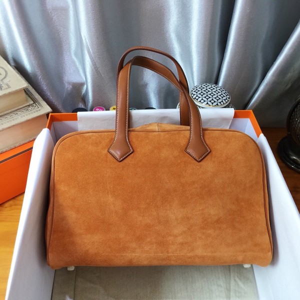  Handbags Hermes H Victoria 