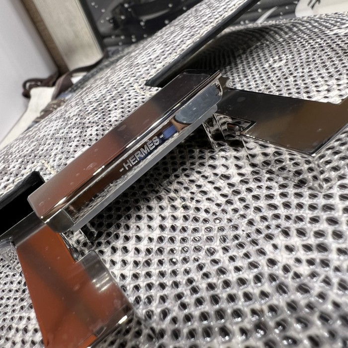  Handbags Hermes Constance  size:19 cm