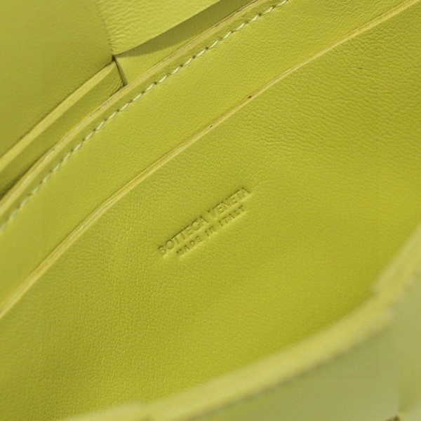 handbags Bottega Veneta 6815 size:17.5*9.5*5cm