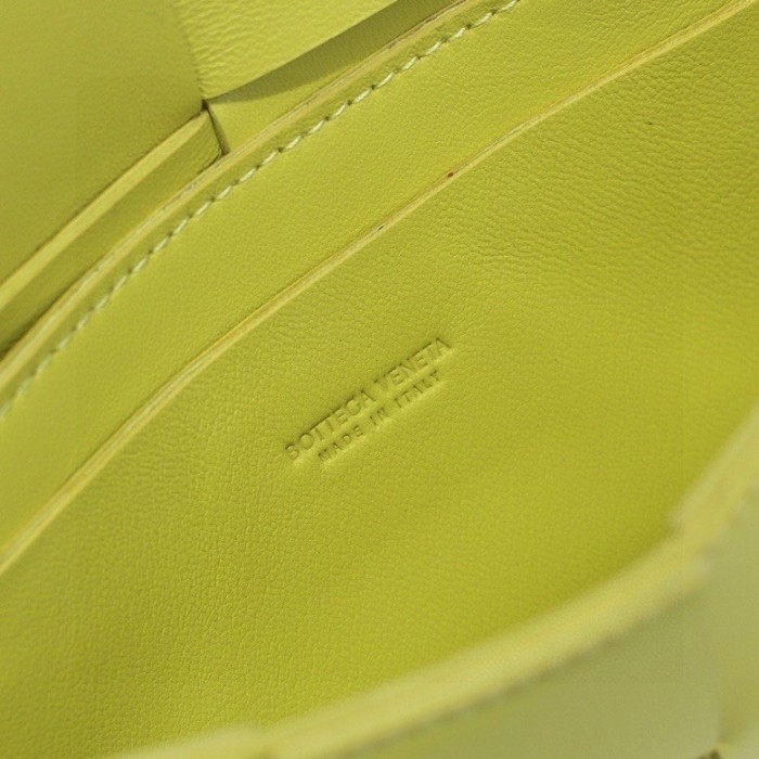 handbags Bottega Veneta 6815 size:17.5*9.5*5cm