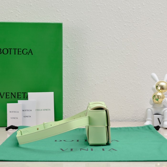 handbags Bottega Veneta 6815# size:17.5*9.5*5cm