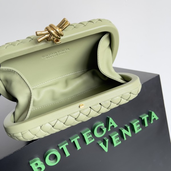 handbags Bottega Veneta 717622 size:20.5*6*12.5