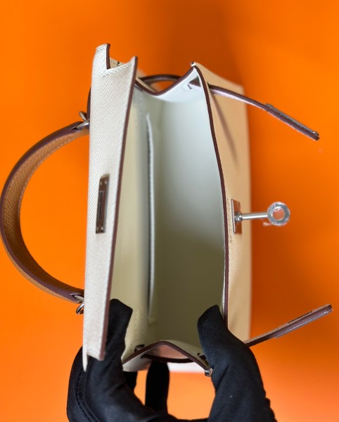  Handbags Hermes Mini Kelly 