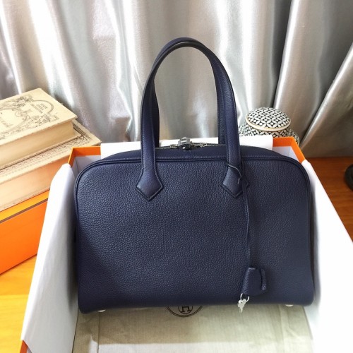  Handbags Hermes H Victoria 
