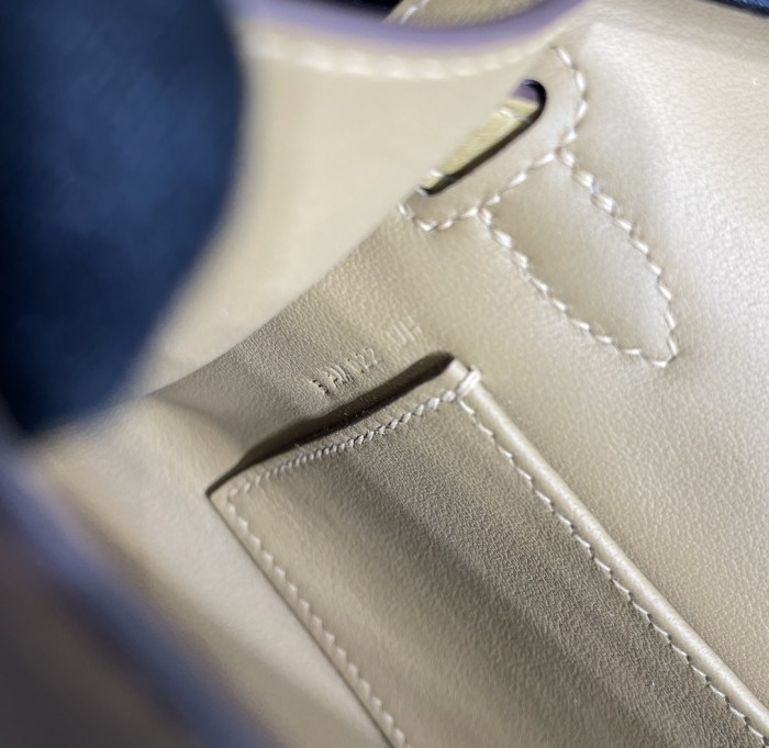  Handbags Hermes Kelly size:22 cm