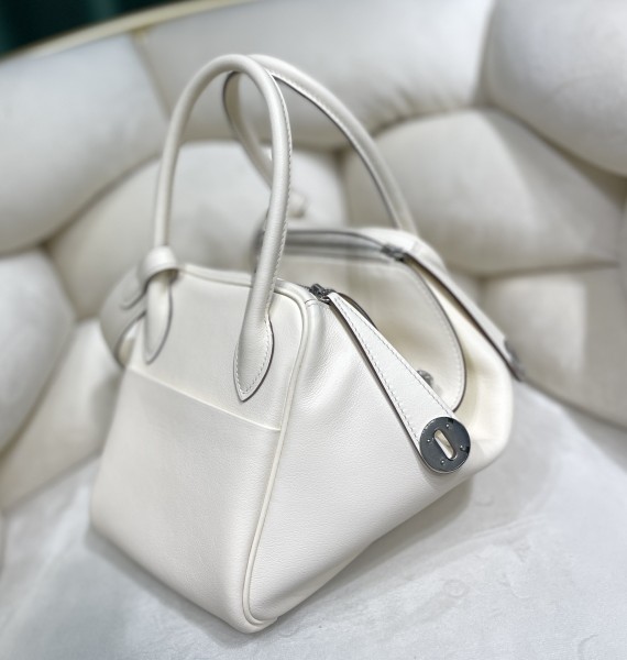  Handbags Hermes Lindy size:26 cm