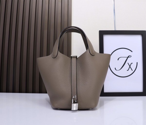  Handbags Hermes Picotin  size:18/22 cm