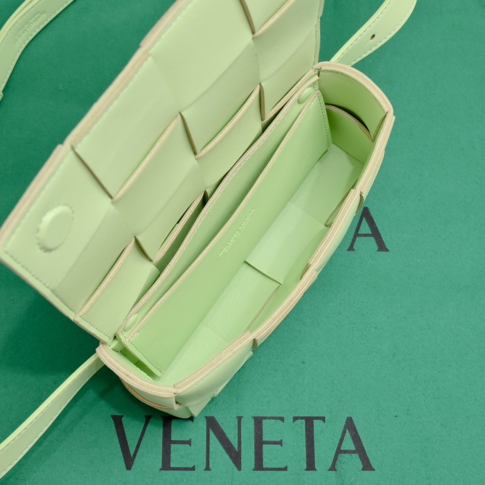 handbags Bottega Veneta 6815# size:17.5*9.5*5cm