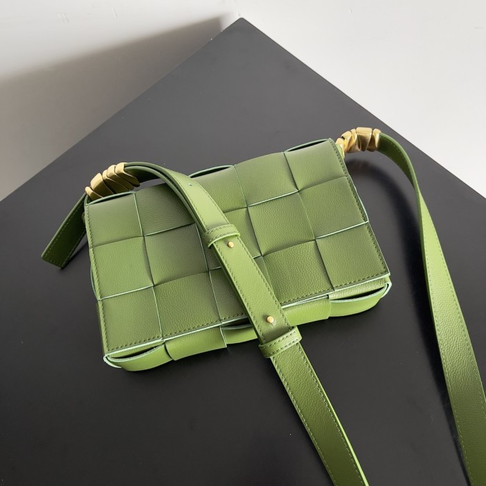 handbags Bottega Veneta 666870 size:23*15*5.5cm