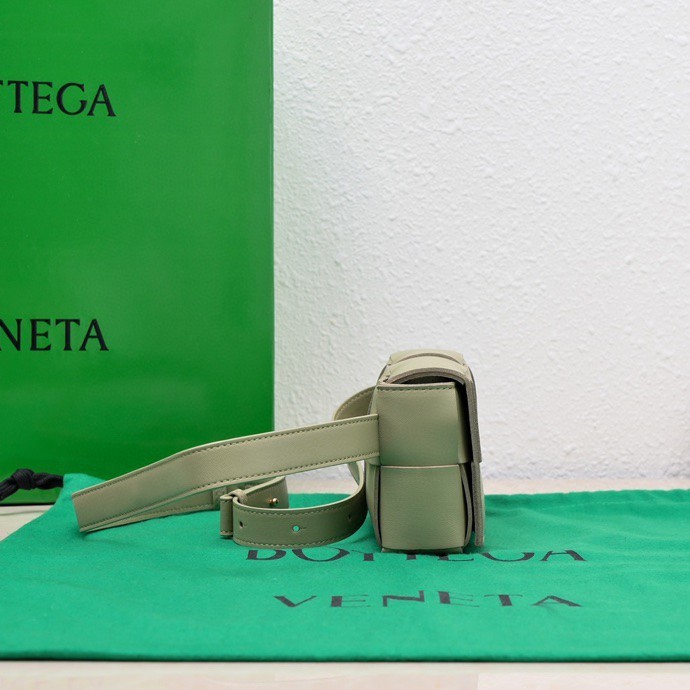 handbags Bottega Veneta 6815# size:17.5*9.5*5cm